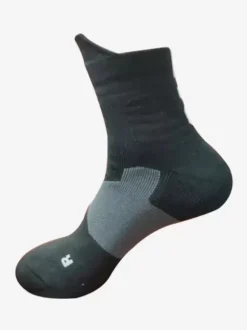 3 Pairs Of Sports Socks for Adults And Kids Sweat-Absorbing Basketball Socks