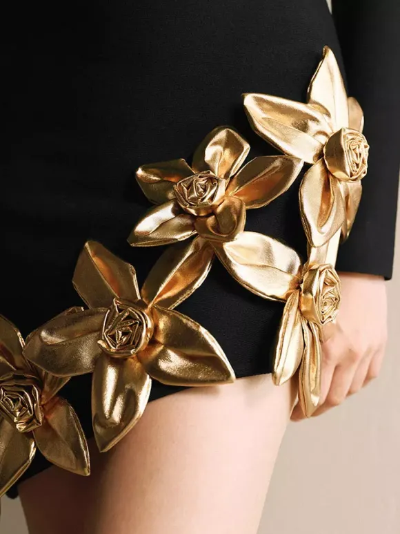 Party Dress Mini Black U-Neck Flowers Long Sleeves Sexy Semi Formal Dress