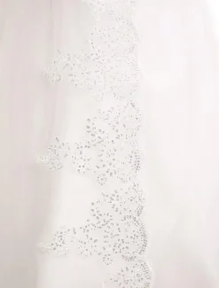 Princess Wedding Dresses Strapless Ball Gown Bridal Dress Lace Applique Sweetheart Neckline Sequins Beading Ivory Long Train Bridal Gown