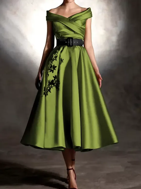 Prom Dress Satin Fabric Designed Neckline Ball Gown Short Sleeves Applique Party Dresses