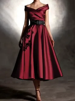 Prom Dress Satin Fabric Designed Neckline Ball Gown Short Sleeves Applique Party Dresses