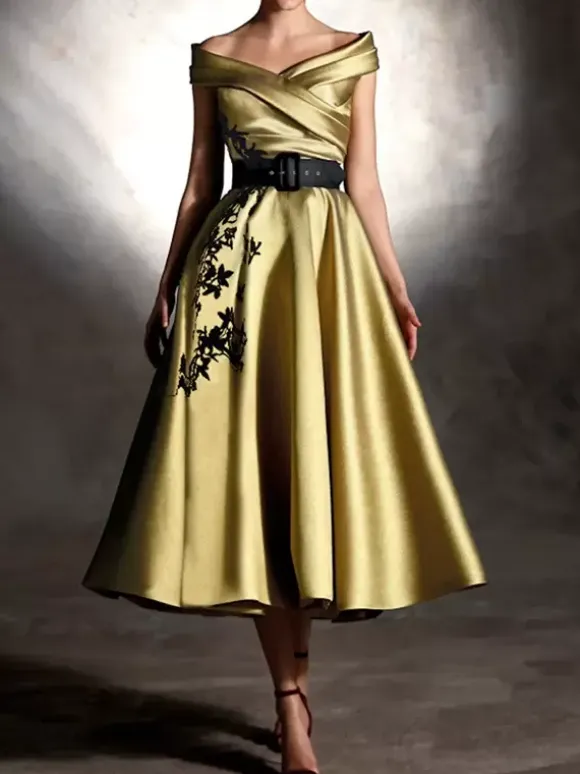 Prom Dress Satin Fabric Designed Neckline Ball Gown Short Sleeves Applique Party Dresses