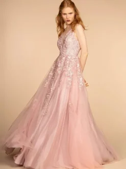 Prom Dress 2026 V-Neck A-Line Sleeveless Lace Wedding Guest Dresses