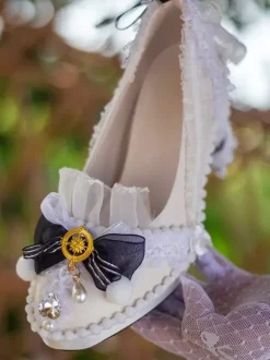 ROCOCO Style Lolita Footwear Light Sky Blue Color Block Bows Lace Ruffles Round Toe PU Leather Lolita Pumps