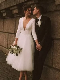 Short Wedding Dresses 2026 Knee-Length V-Neck 3/4 Length Sleeves A-Line Natural Waist Bridal Dresses Free Customization