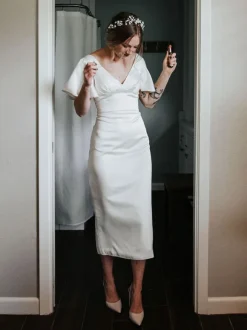 Short Wedding Dresses 2026 Tea-Length V-Neck Short Sleeves Sheath Bridal Gowns Free Customization