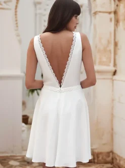 Short Wedding Dress Knee-Length V-Neck Sleeveless Short Natural Waist Satin Fabric Short Bridal Dress
