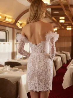 Short Wedding Dress Short Sweetheart Neck 3/4 Length Sleeves Short Natural Waist Lace Bridal Dresses