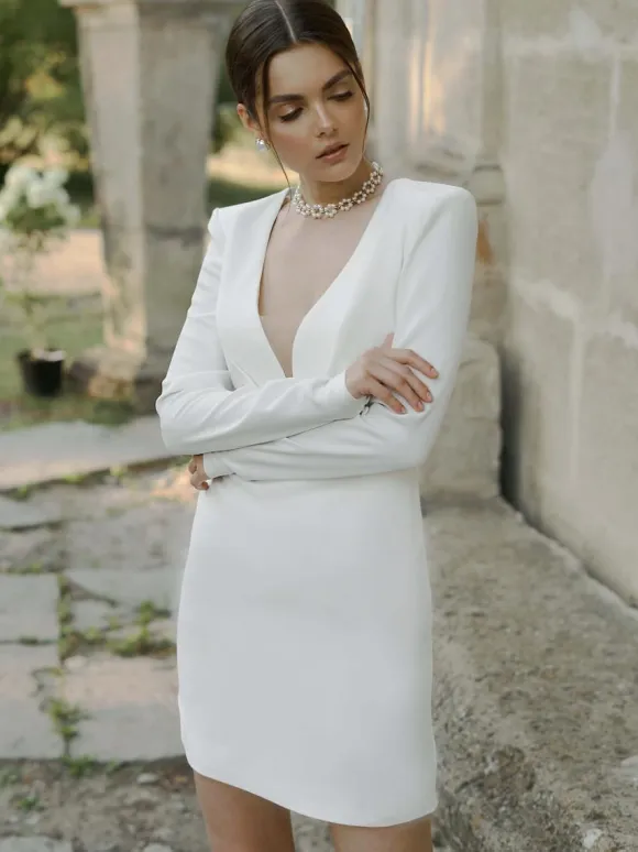 Short Wedding Dress V-Neck Long Sleeves Sheath Short Bridal Gowns