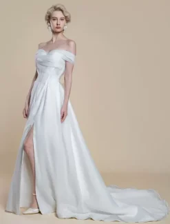 Simple Wedding Dress Polyester Bateau Neck Short Sleeves Cut Out Ball Gown 40cm Bridal Dresses