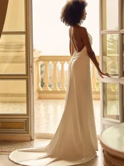 Simple Wedding Dress Satin Fabric V-Neck Sleeveless Mermaid Bridal Dresses