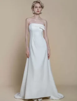 Simple Wedding Dress Stretch Crepe Designed Neckline Sleeveless Lace Ball Gown 20cm Bridal Gowns