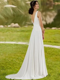 Simple Wedding Dress A-Line V-Neck Sleeveless Buttons Bridal Dresses