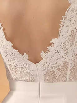 Simple Wedding Dress Lace V-Neck Short Sleeves Lace A-Line Bridal Gowns