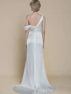 Simple Wedding Dress Mermaid Designed Neckline Sleeveless Lace 20cm Bridal Gowns