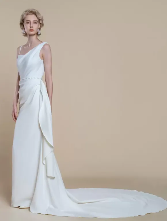 Simple Wedding Dress Mermaid Designed Neckline Sleeveless Pearls 60cm Bridal Dresses