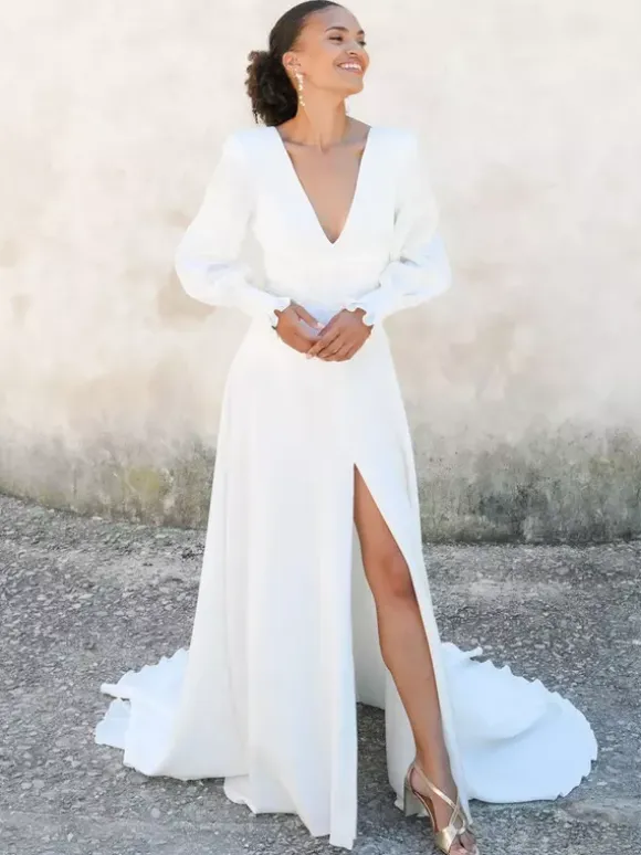 Simple Wedding Dress Satin Fabric V-Neck Sleeveless Buttons A-Line Bridal Dresses