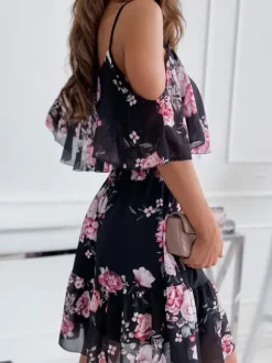 Skater Dresses Floral Print Straps Neck Pink Sexy Half Sleeves Fit And Flare Dress