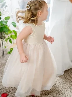 Tulle Flower Girl Dresses Champagne Jewel Neck Sleeveless Knee Length Princess Silhouette Party Dress Kids Sash Pageant Dresses Free Customization