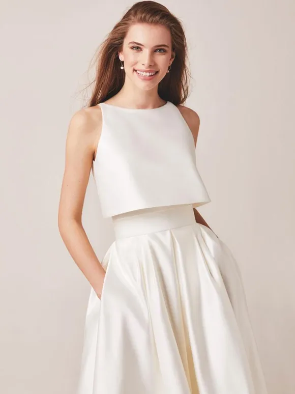 Two-piece wedding dress Satin Fabric Sweetheart Neck Two-piece With Train Wedding Dress Functional Buttons Sleeveless