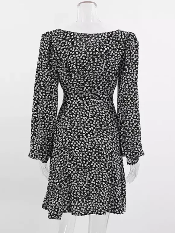 Vintage Ditsy Floral Women's Tea Dress - Puff Sleeve Belted Mini Dress - Pointed Collar Romantic Date Night Outfits 2026