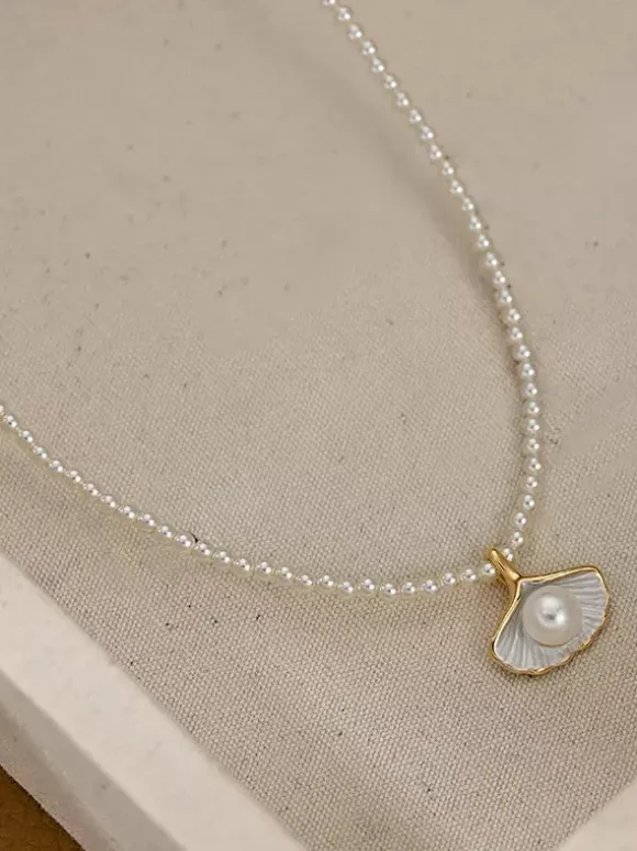 Vintage Ginkgo Leaf Charm Thin Pearl Strand Elegant Women Neck Chain