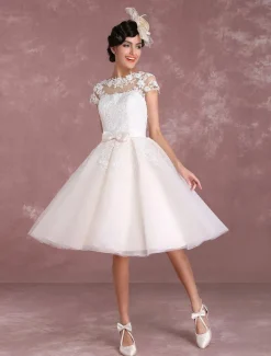 Vintage Short Wedding Dresses Lace Applique Bridal Gown Illusion Bow Sash Bridal Dress Free Customization