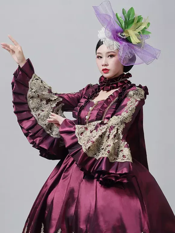 Vintage Victorian Dress Marie Antoinette Style Emboridery Skirt Flare Long Sleeves Vintage Gown