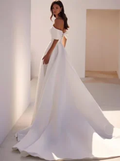 Vintage Wedding Dress Court Train Off-The-Shoulder Sleeveless Satin Fabric Bridal Gowns