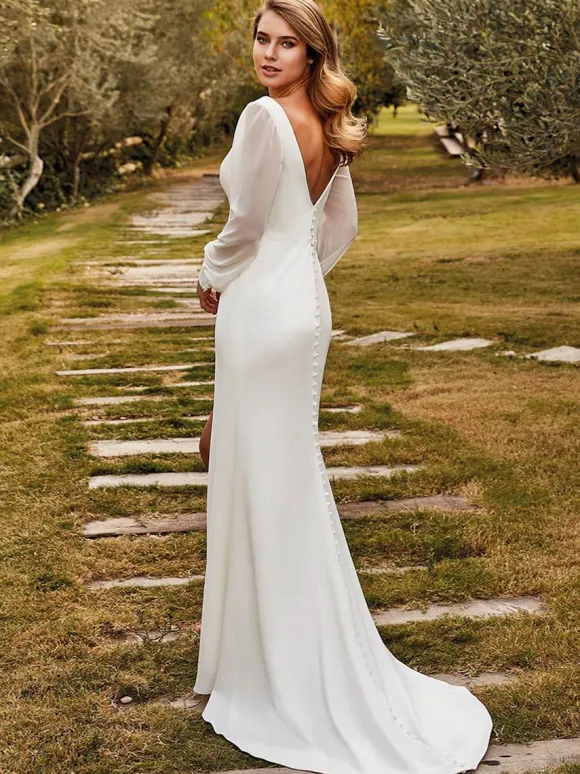 Vintage Wedding Dress V-Neck Long Sleeves Natural Waist Stretch Crepe Sweep Pleated Bridal Dress