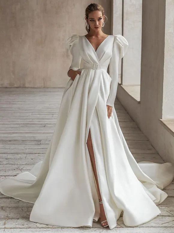 Vintage Wedding Dress White Bridal Dresses Long Sleeves Wedding Dress V-Neck A-Line With Train Bridal Gowns Free Customization
