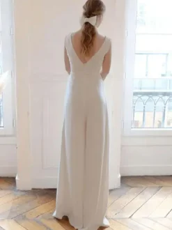 White Simple Wedding Jumpsuit Stretch Crepe V-Neck Sleeveless A-Line Bridal Jumpsuits Free Customization