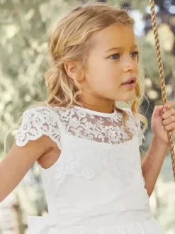 White Flower Girl Dresses White Polyester Short Sleeves Jewel Neck Flower Girl Dresses