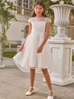 White Flower Girl Dresses White Polyester Short Sleeves Jewel Neck Flower Girl Dresses