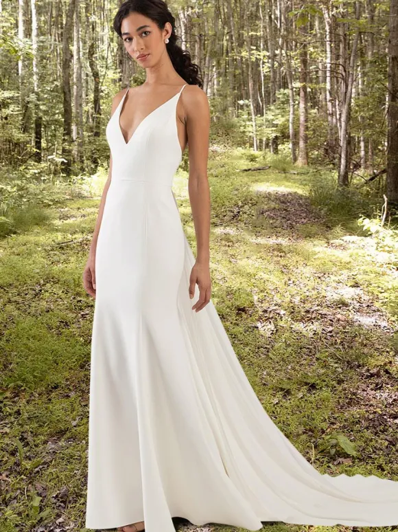 White Simple Causal Wedding Dress Spaghetti Straps Satin Fabric V-Neck Sleeveless Ruffles Mermaid Bridal Dresses Free Customization