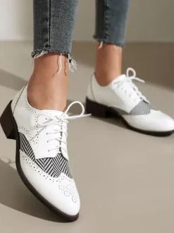 Women's Round Toe Puppy Heel PU Leather Oxfords